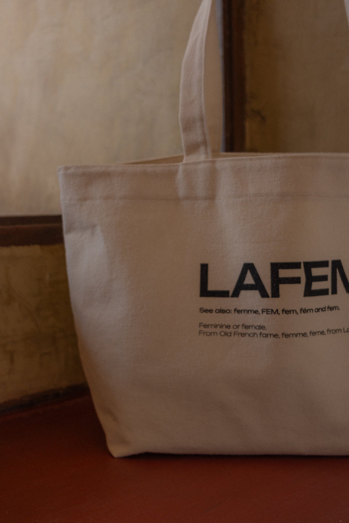 LAFEM. Tote